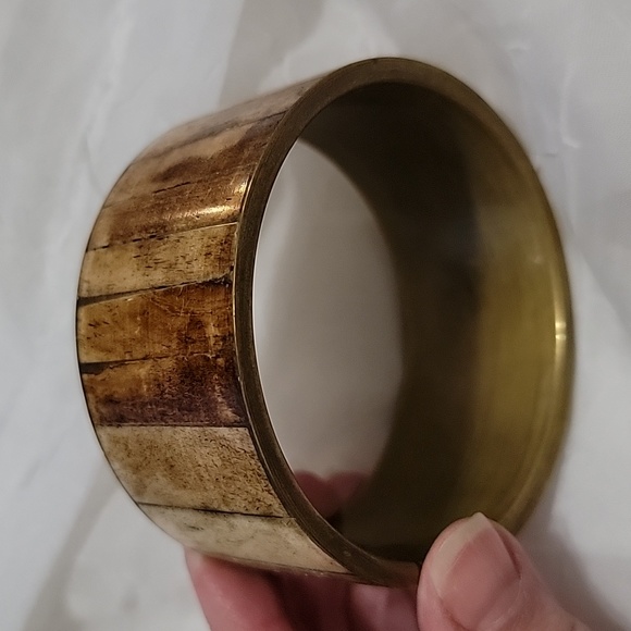 Gold/Brass solid cuff - Picture 3 of 4